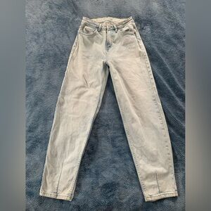 Women’s light blue wash Jeans